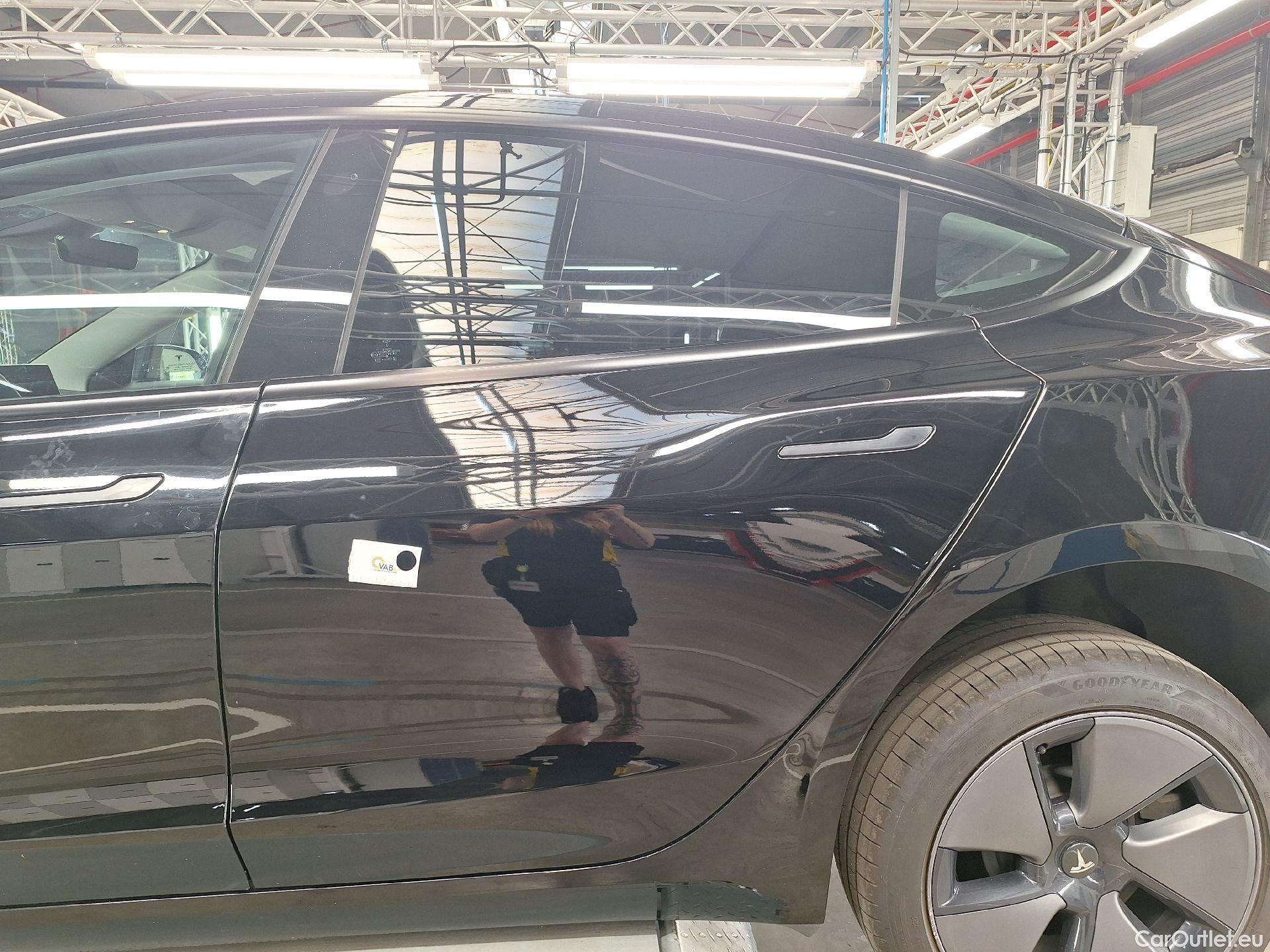  Tesla  Model 3 Tesla,  '18 BEV, Tesla  Standard RWD Plus 4d #41
