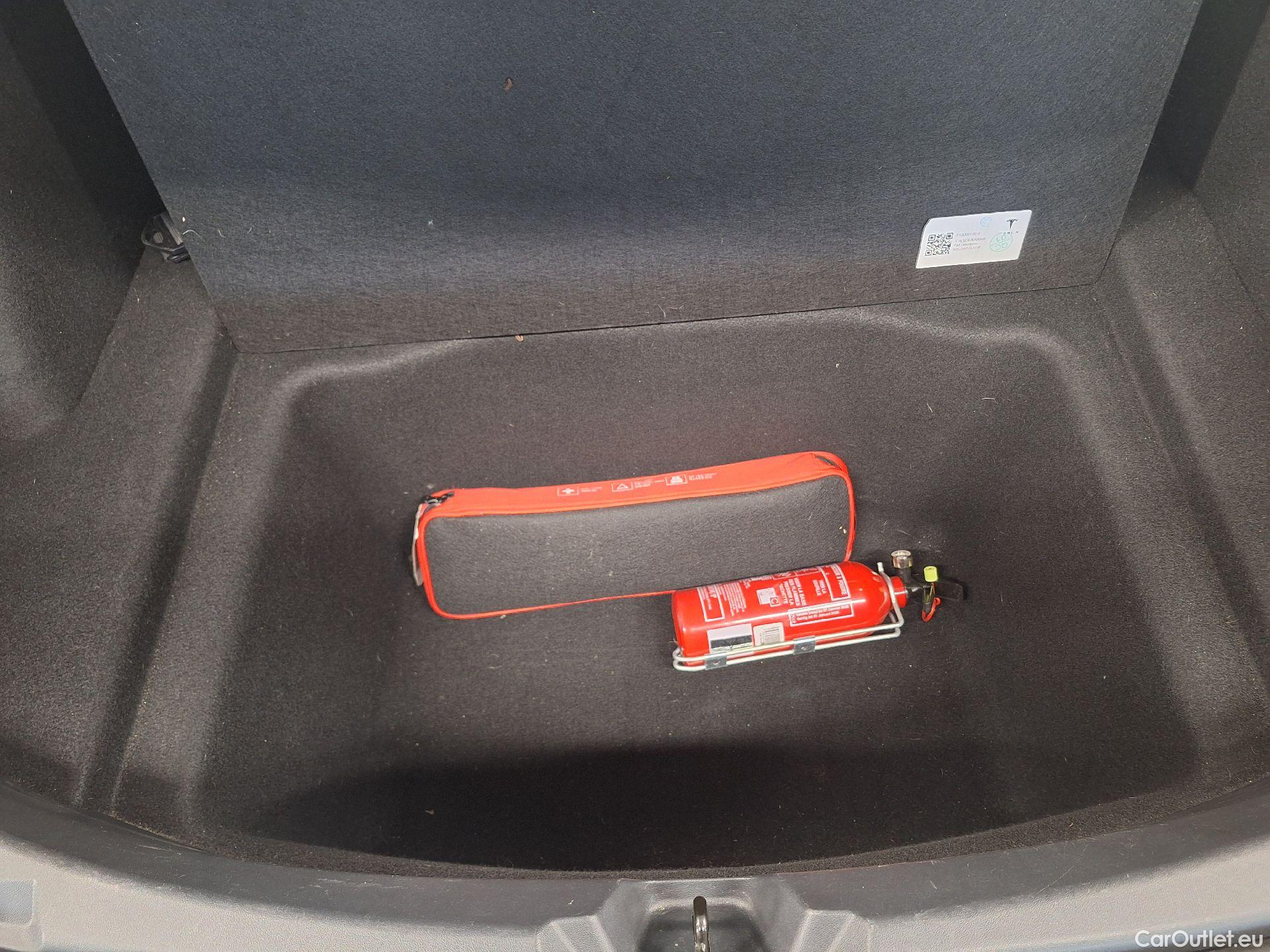  Tesla  Model 3 Tesla,  '18 BEV, Tesla  Standard RWD Plus 4d #18