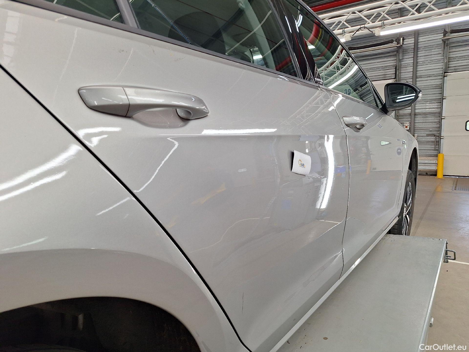  Volkswagen  Golf  VW, VII FL'16, Volkswagen VII 1.5 TSi BlueMotion IQ.Drive 5d #49