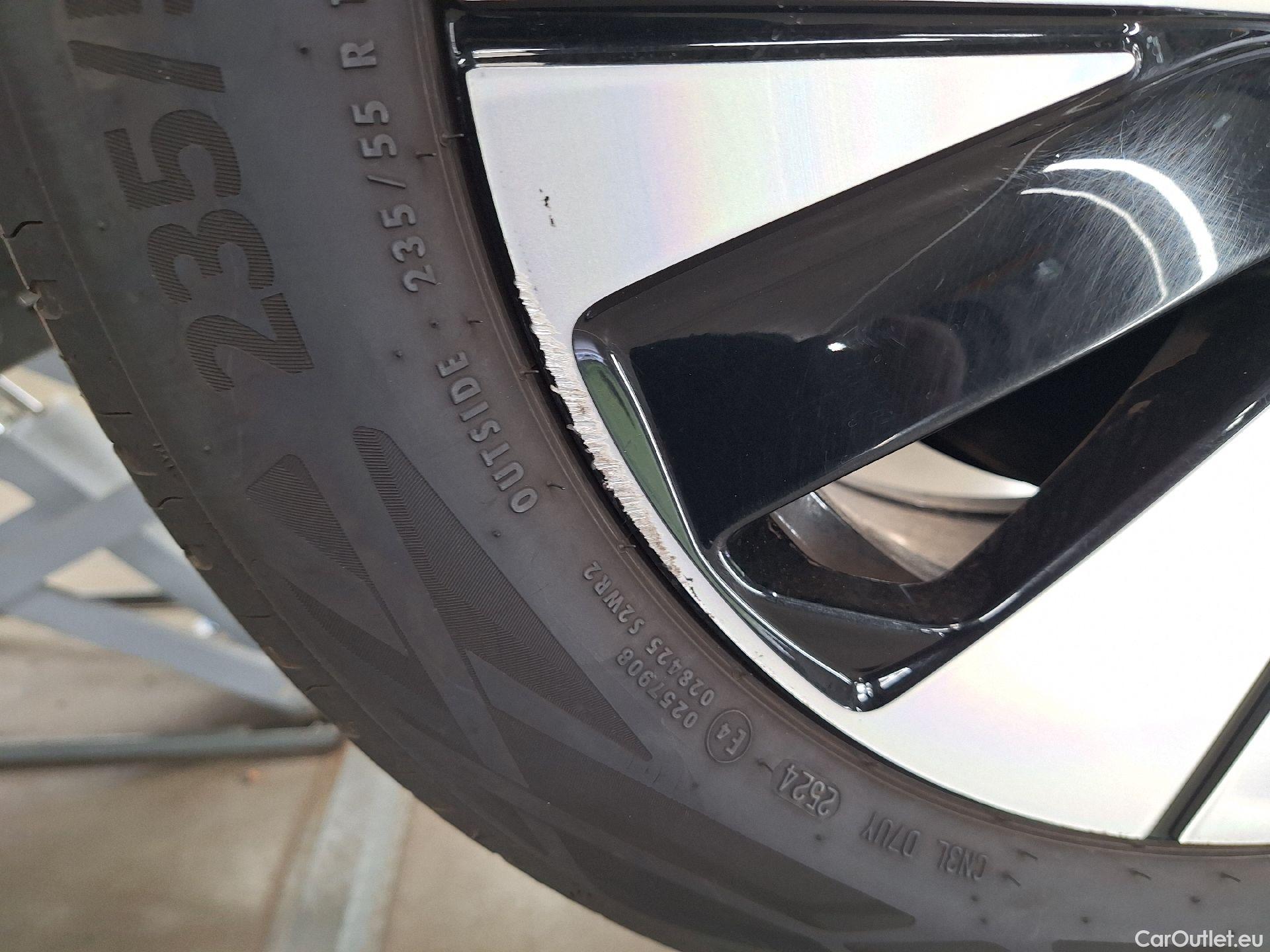  Volvo  XC 40 Volvo, XC40 '17, XC40 T4 PHEV Inscript.Exp.Gtr. #28
