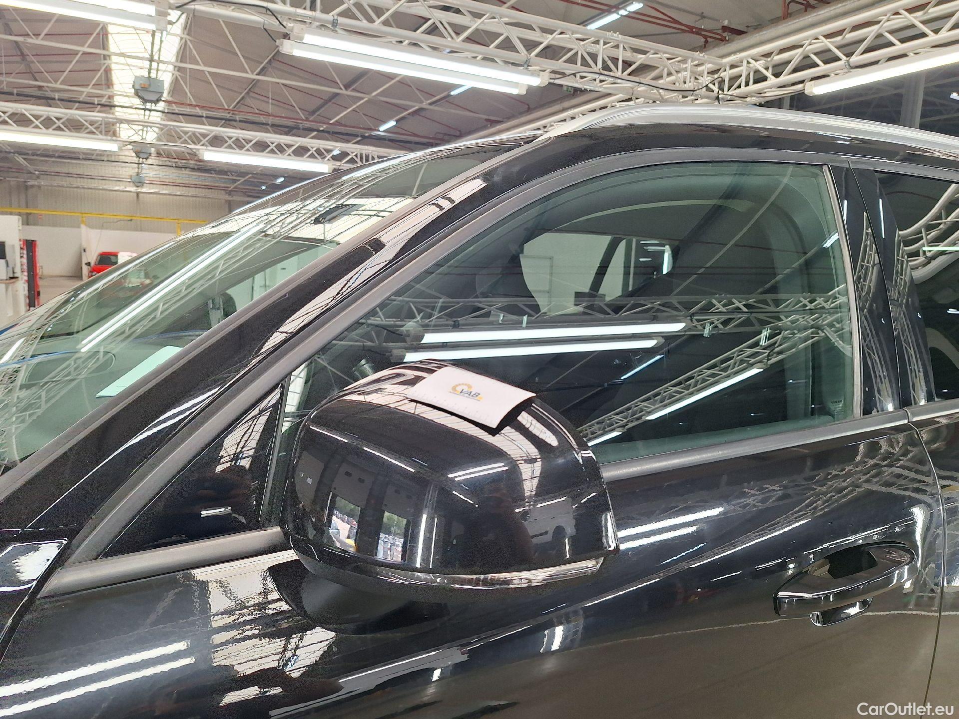 Volvo  XC 40 Volvo, XC40 '17, XC40 T2 Momentum Pro Geartr. #10