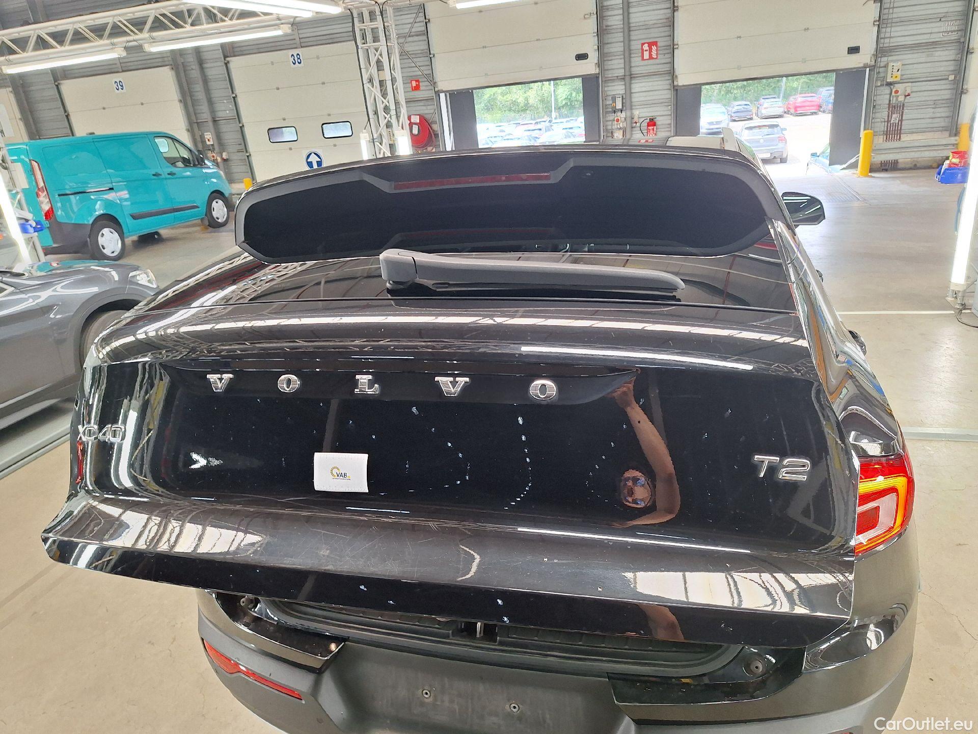  Volvo  XC 40 Volvo, XC40 '17, XC40 T2 Momentum Pro Geartr. #12