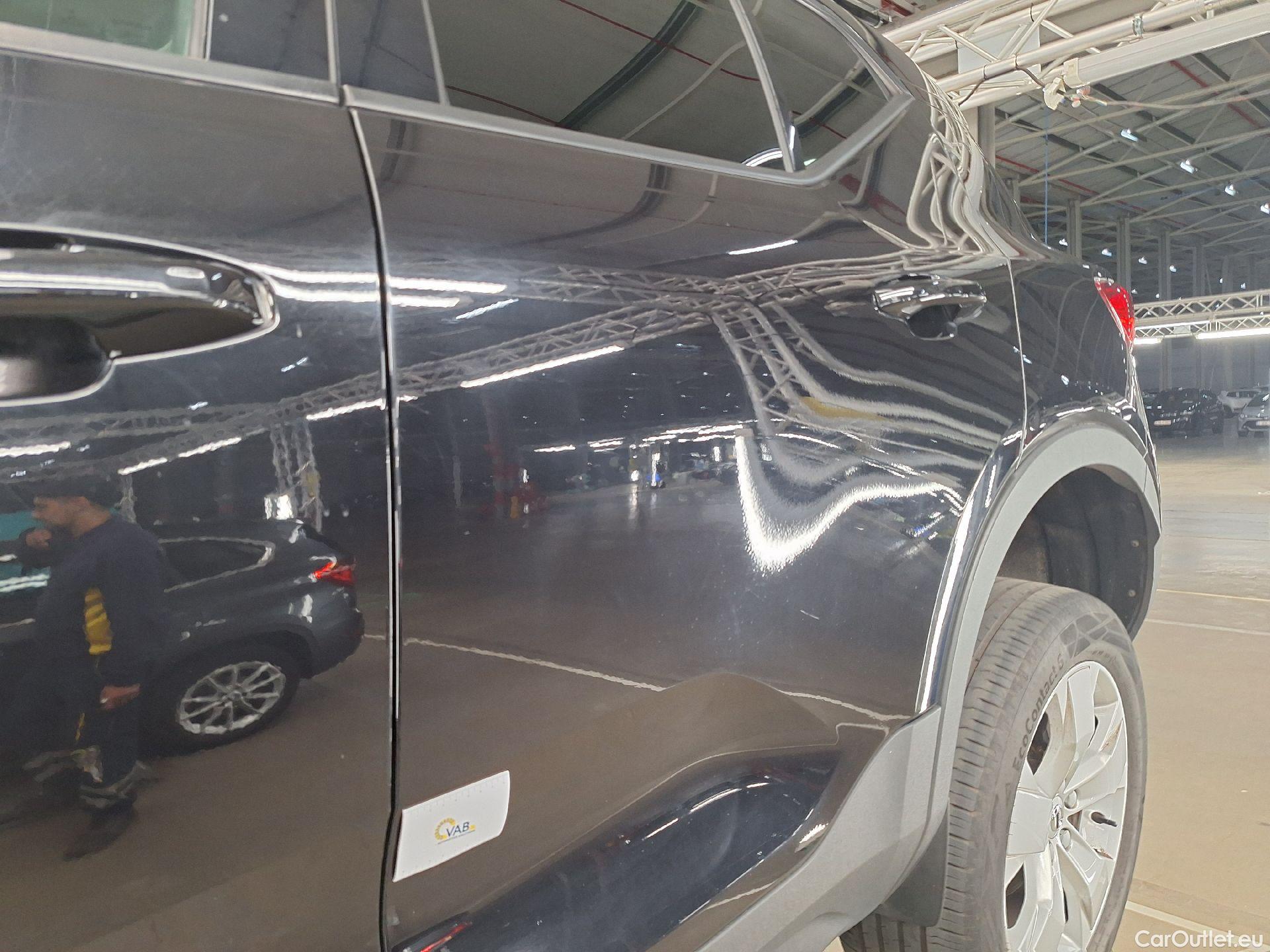  Volvo  XC 40 Volvo, XC40 '17, XC40 T2 Momentum Pro Geartr. #18