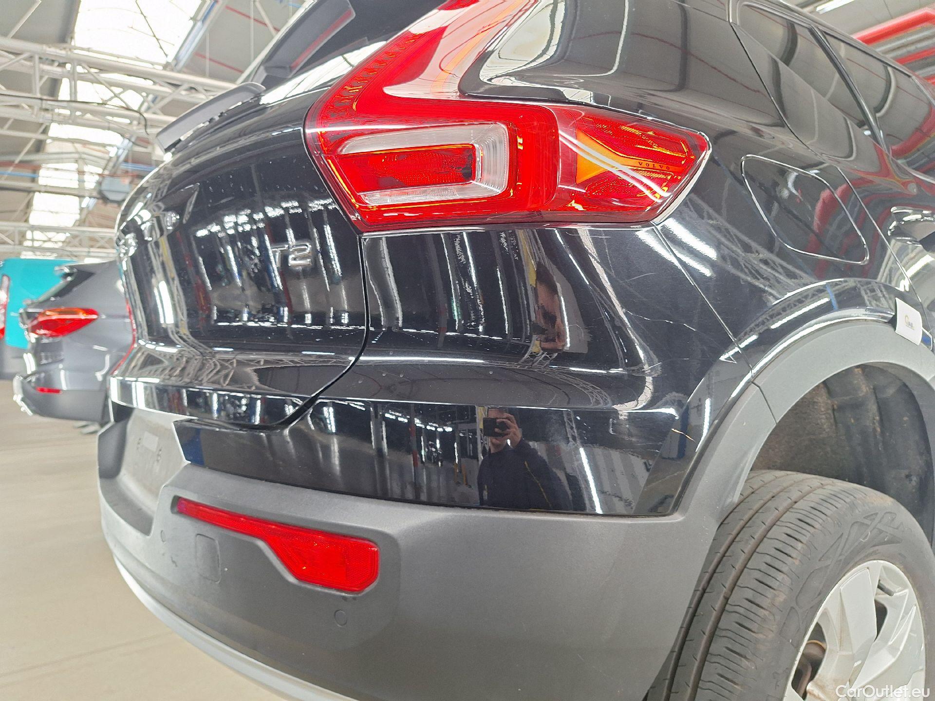  Volvo  XC 40 Volvo, XC40 '17, XC40 T2 Momentum Pro Geartr. #27