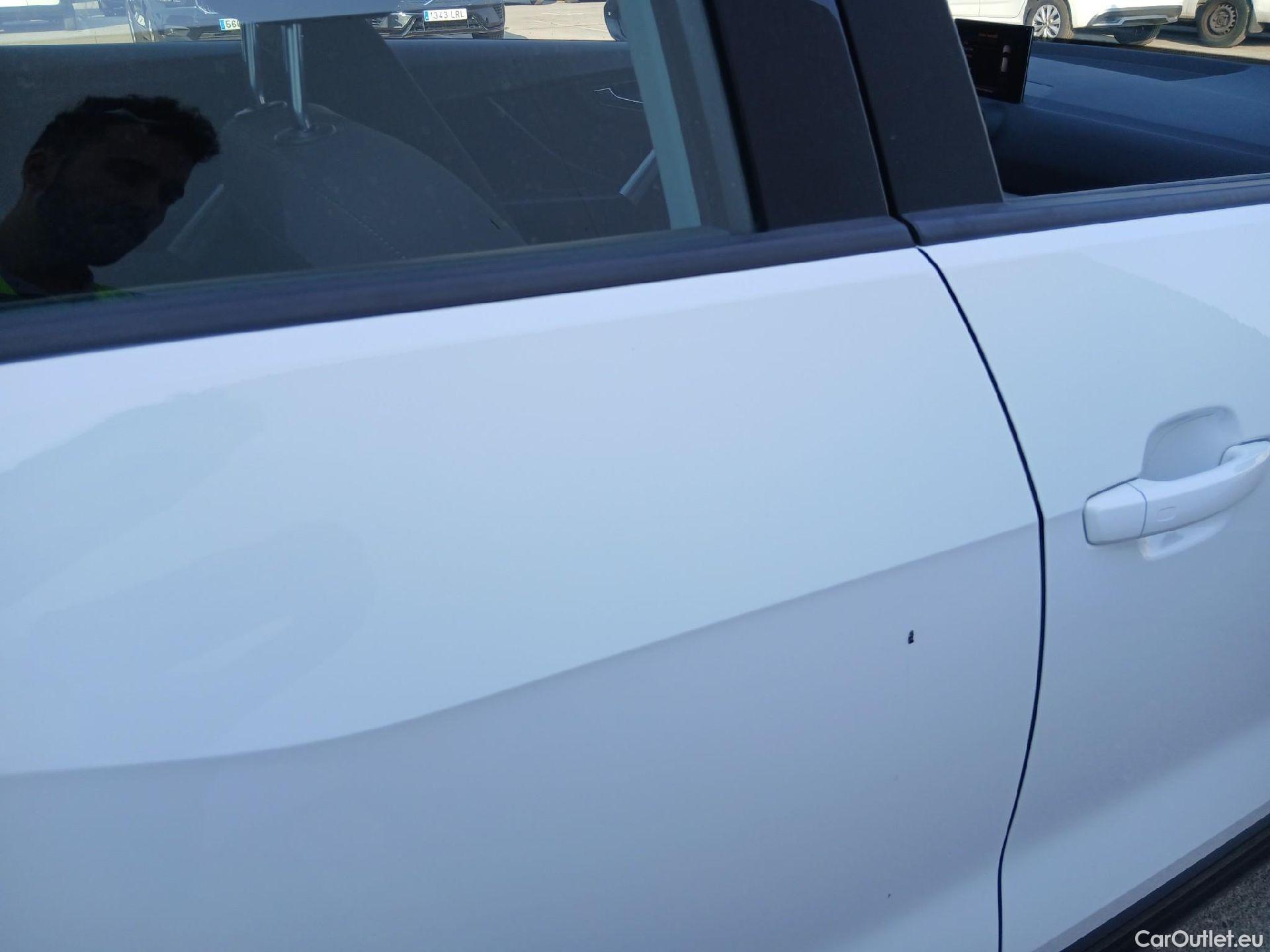  Audi  Q2 AUDI  / 2016 / 5P / todoterreno Design 30 TFSI 85kW (116CV) #7