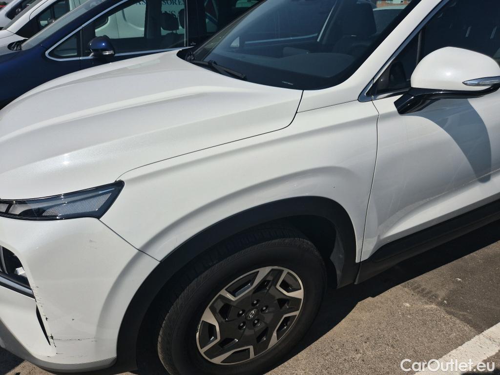  Hyundai  Santa Fe HYUNDAI  / 2021 / 5P / todoterreno 1.6 TGDi HEV Klass Auto 4x2 #26