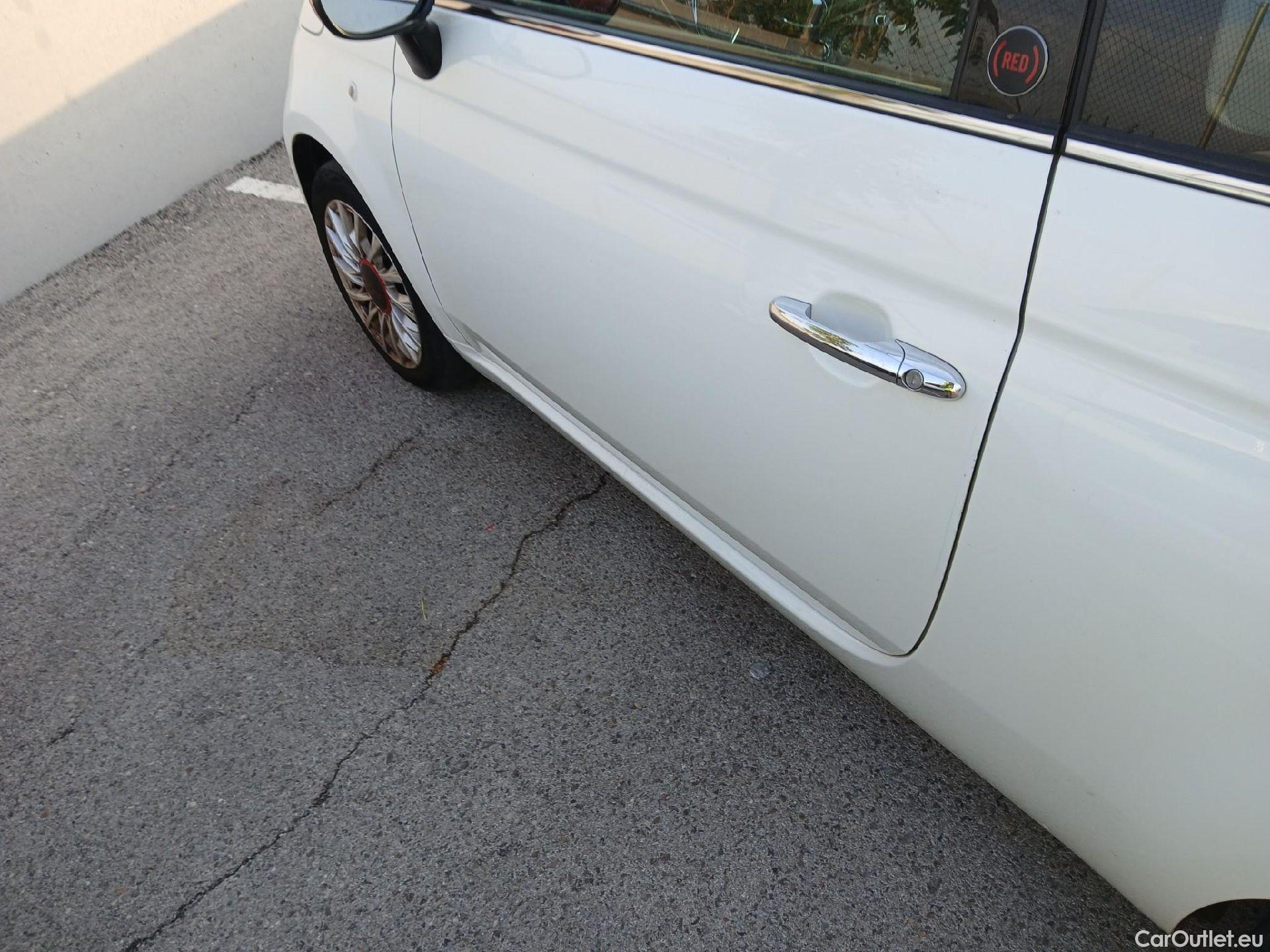  Fiat  500 FIAT  / 2015 / 3P / berlina con portón Red 1.0 Hybrid 51KW (70 CV)(SP)(SL) (AC3) #15