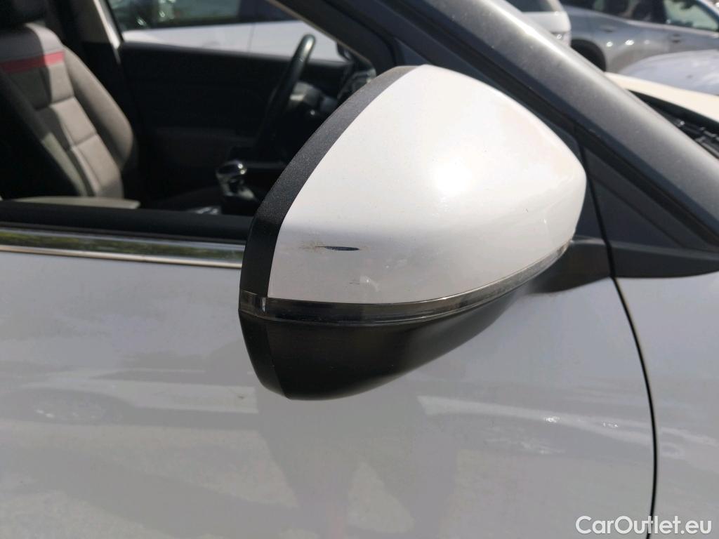  Citroen  C5 Aircross CITROEN  / 2018 / 5P / todoterreno BlueHdi 96kW (130CV) S&S Feel (AC) #9