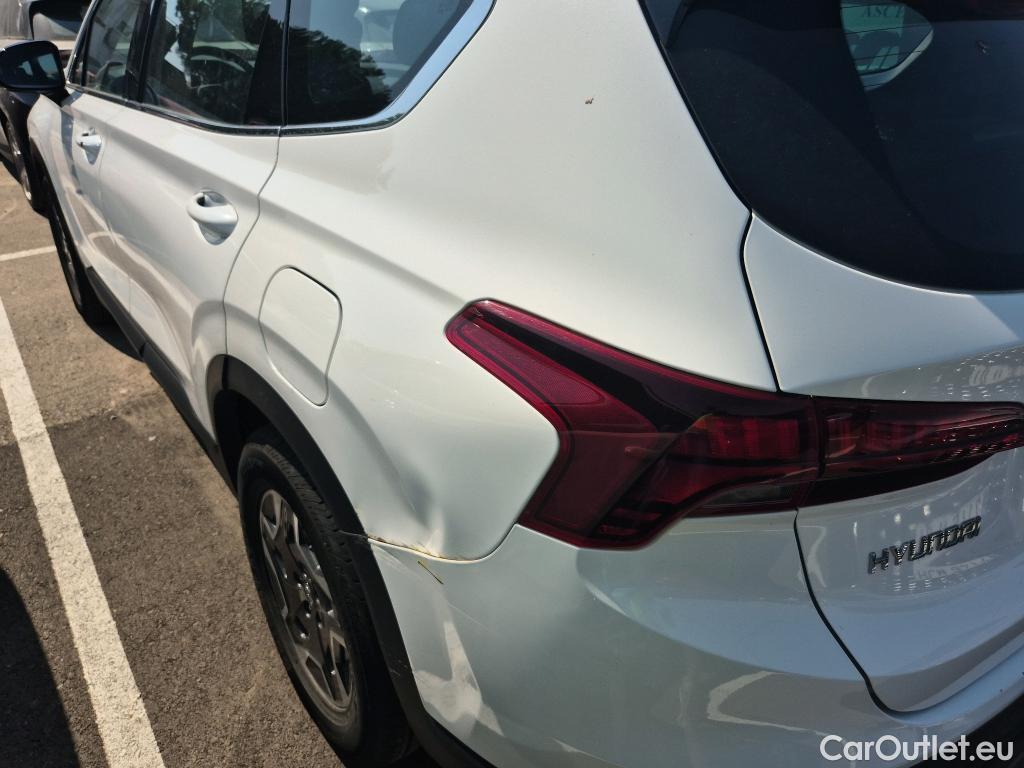  Hyundai  Santa Fe HYUNDAI  / 2021 / 5P / todoterreno 1.6 TGDi HEV Klass Auto 4x2 #1