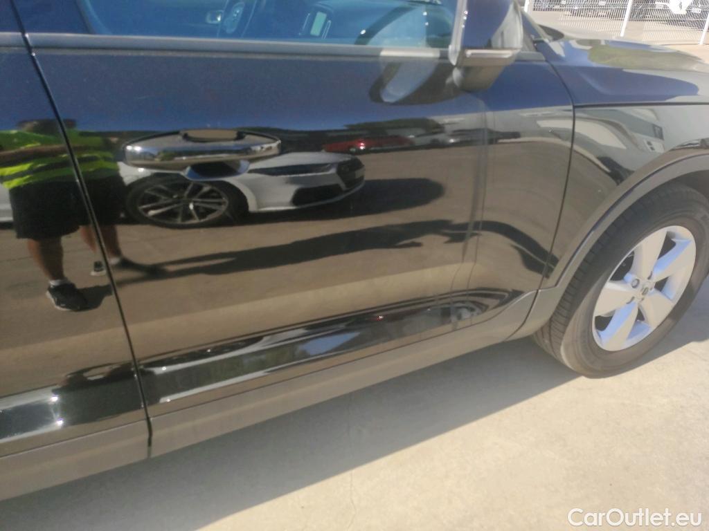  Volvo  XC 40 VOLVO XC40 / 2017 / 5P / todoterreno 1.5 T3 Auto #3