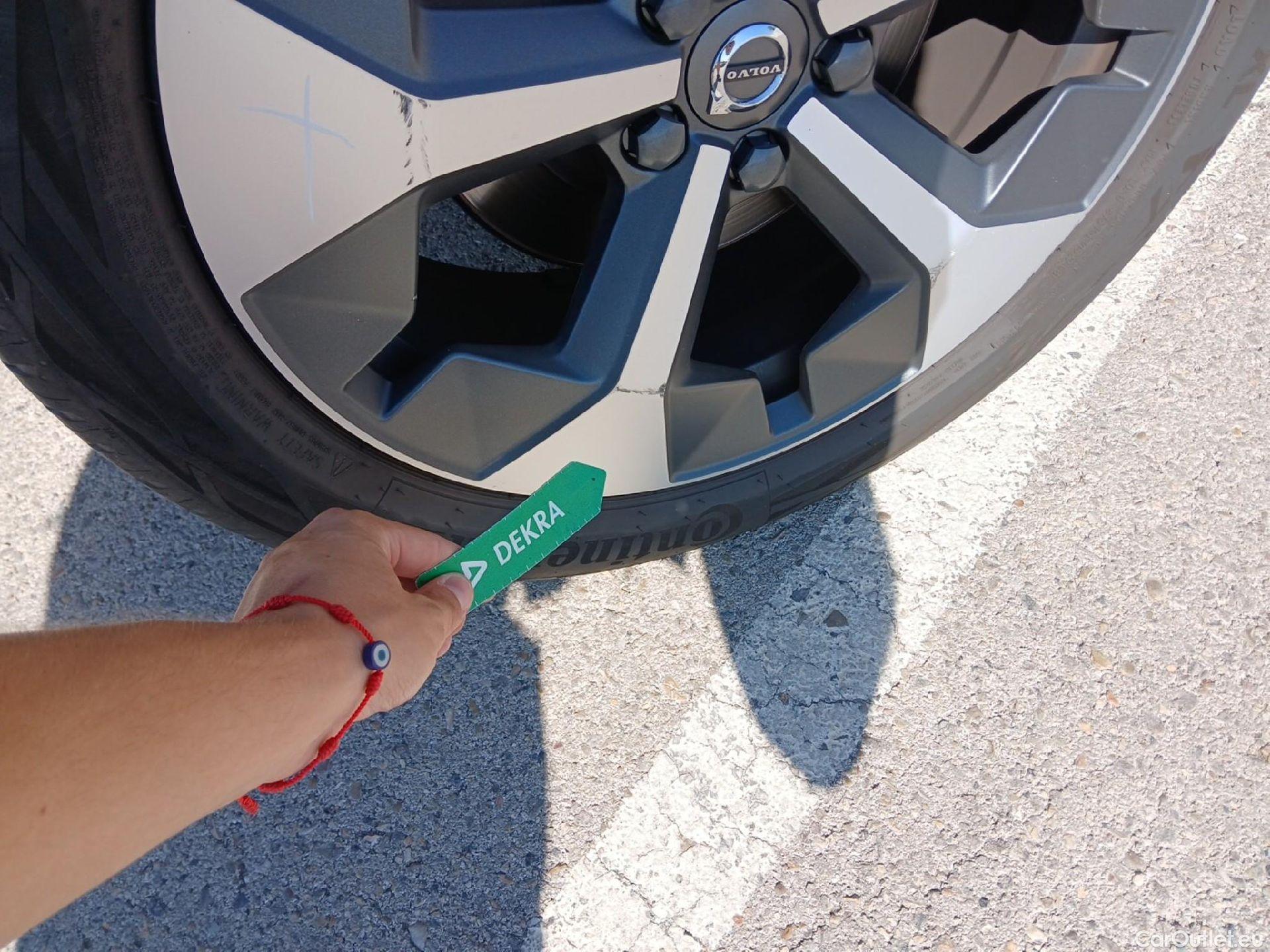  Volvo  XC 40 VOLVO XC40 / 2021 / 5P / todoterreno 2.0 B3 G Core Auto #23