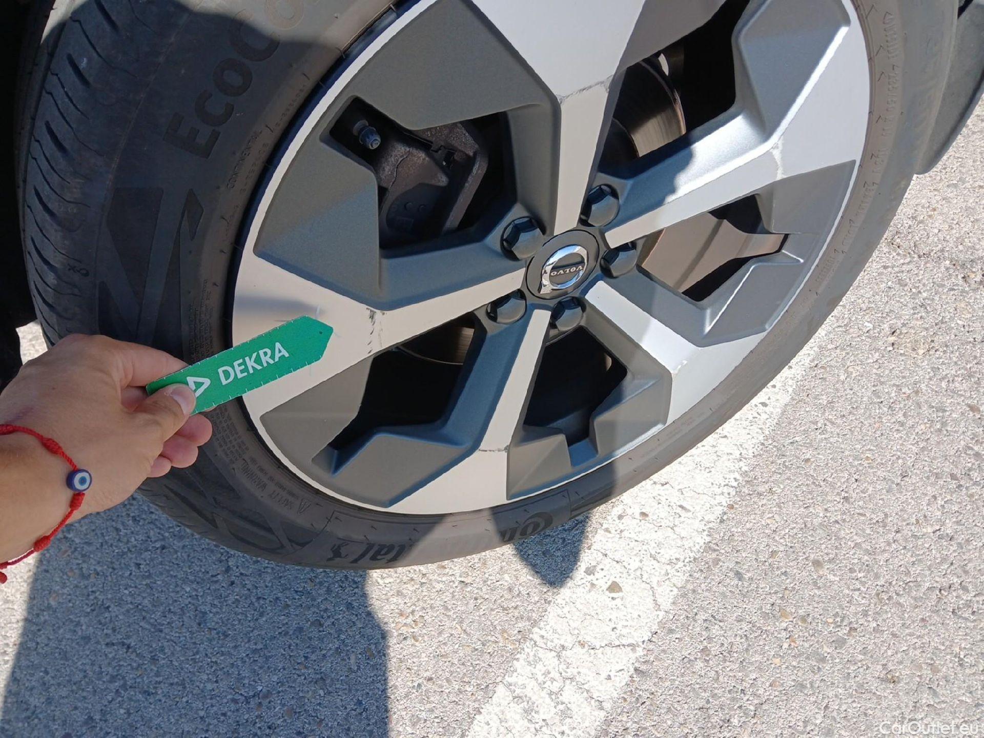  Volvo  XC 40 VOLVO XC40 / 2021 / 5P / todoterreno 2.0 B3 G Core Auto #24
