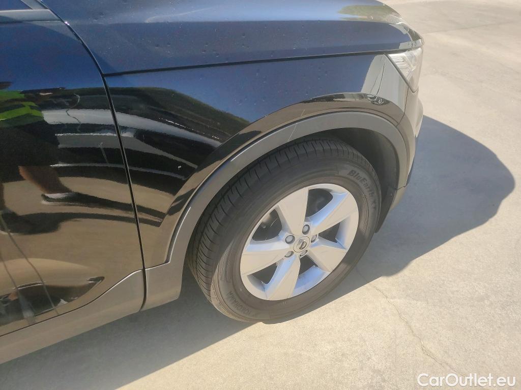  Volvo  XC 40 VOLVO XC40 / 2017 / 5P / todoterreno 1.5 T3 Auto #21