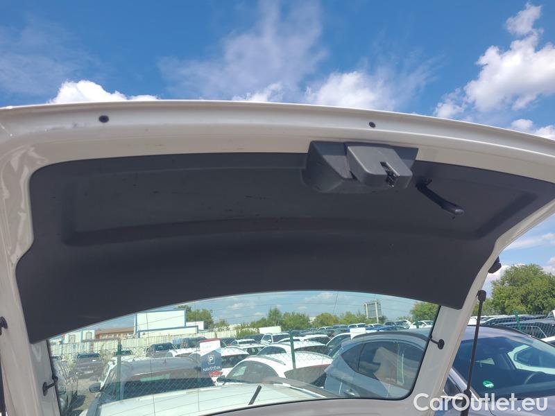  Skoda  Fabia  Combi (2015)  Com.1.0TSI 70 Ambition #10