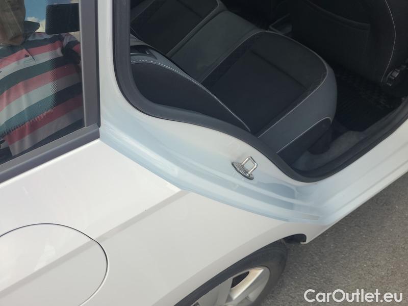  Skoda  Fabia  Combi (2015)  Com.1.0TSI 70 Ambition #26
