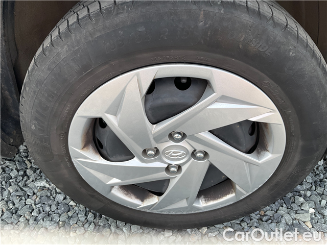  Hyundai  Bayon  1.2i Comfort Club 5d #3