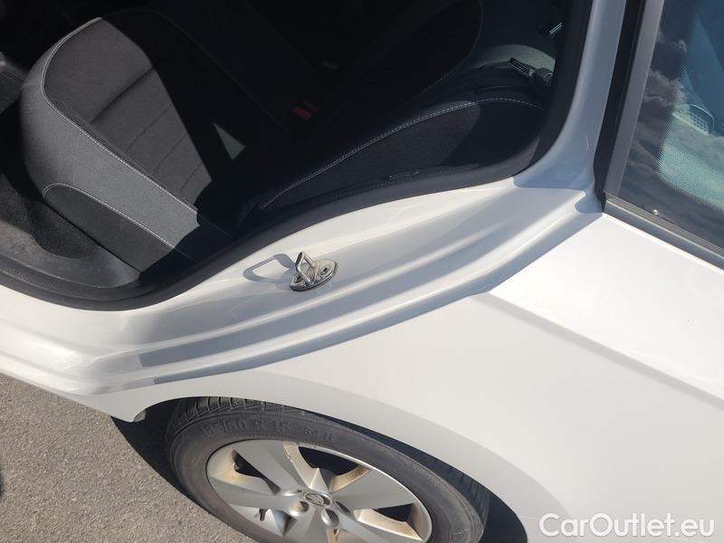  Skoda  Fabia  Combi (2015)  Com.1.0TSI 70 Ambition #8