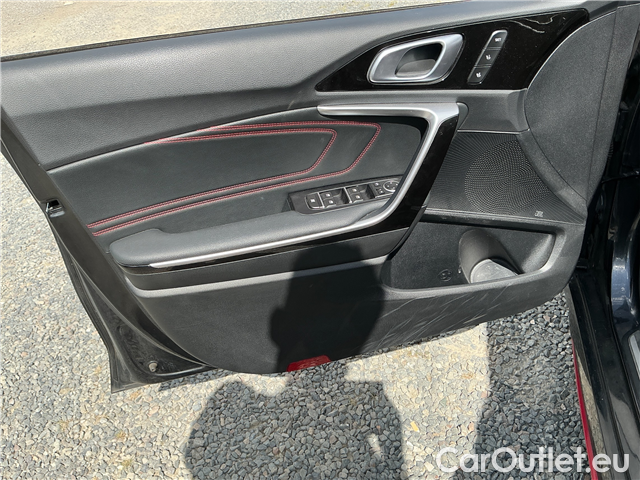  KIA  Cee'd ProCeed 1.6 T-GDI GT AT 5d #9