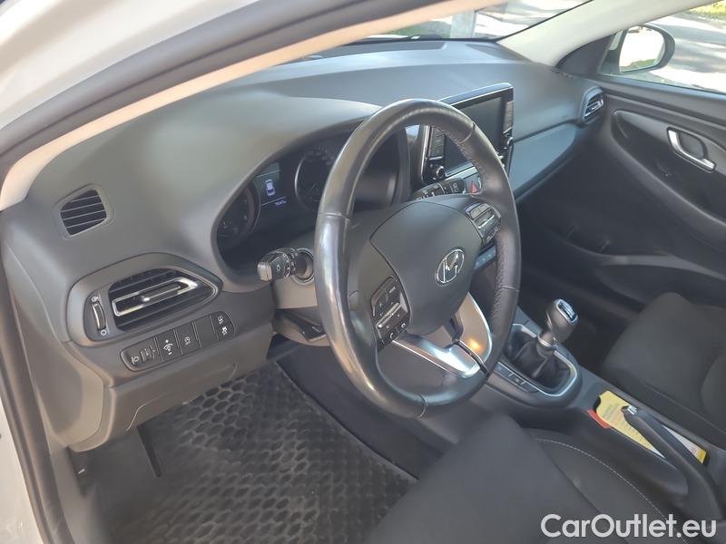  Hyundai  i30   cw (PD)(2017->)  kom.1.0TGDI 120 Smart #5