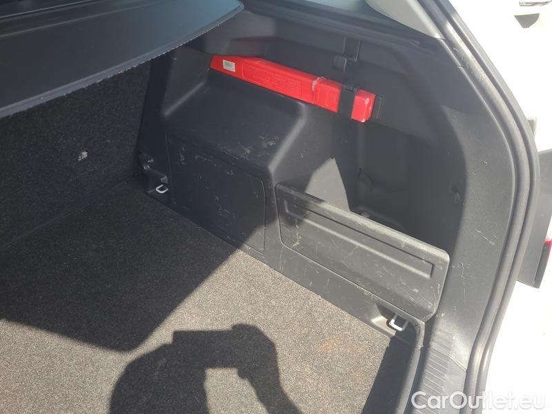  Skoda  Fabia  Combi (2015)  Com.1.0TSI 70 Ambition #12