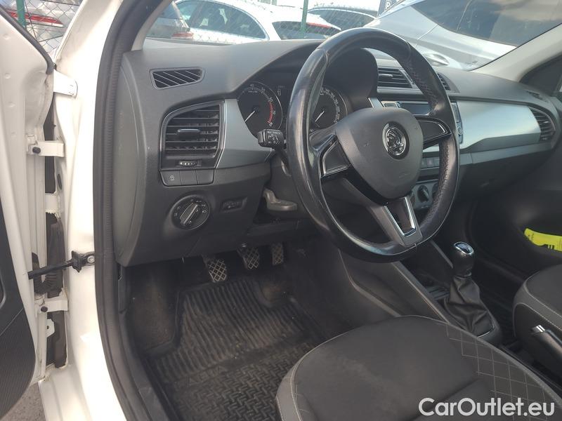  Skoda  Fabia  Combi (2015)  Com.1.0TSI 70 Ambition #32
