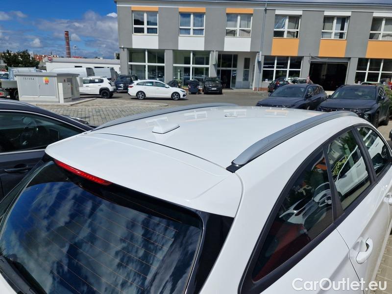  Hyundai  i30   cw (PD)(2017->)  kom.1.5i Family Comfort 5d #16