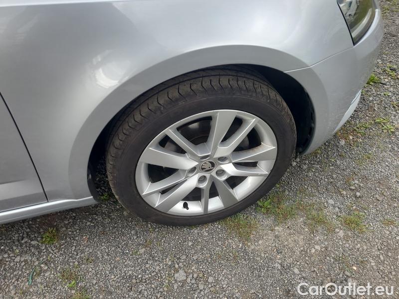  Skoda  Octavia  Lim.  (5E3)(03.2017->)  2.0TDI 110 Style AT #18