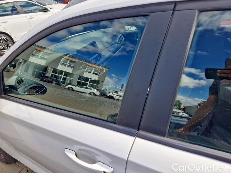  Hyundai  i30   cw (PD)(2017->)  kom.1.5i Family Comfort 5d #21