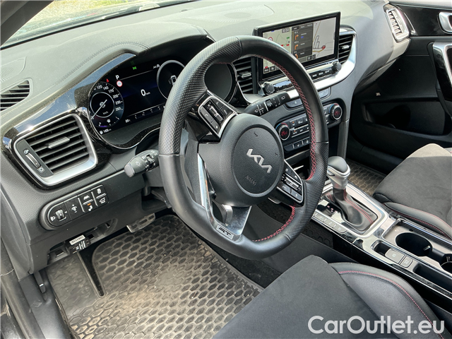  KIA  Cee'd ProCeed 1.6 T-GDI GT AT 5d #8