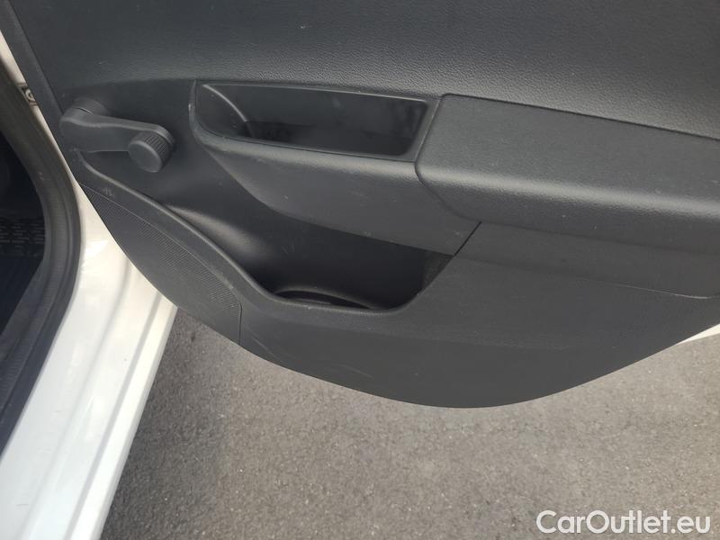  Skoda  Fabia  Combi (2015)  Com.1.0TSI 70 Ambition #31