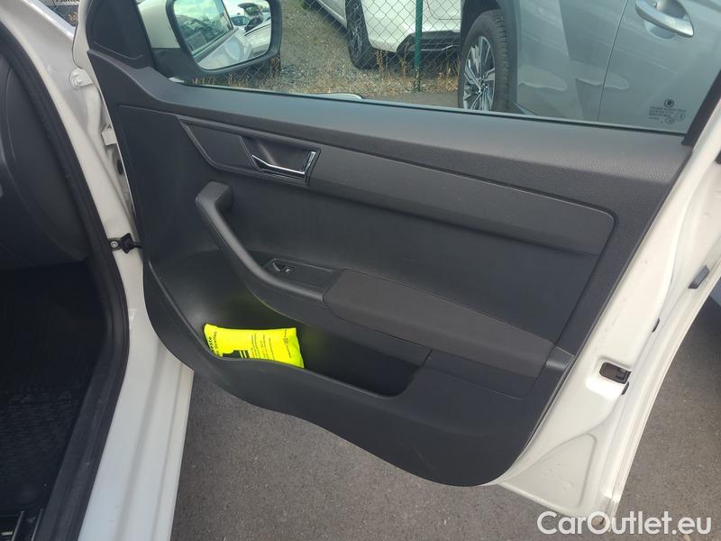  Skoda  Fabia  Combi (2015)  Com.1.0TSI 70 Ambition #30