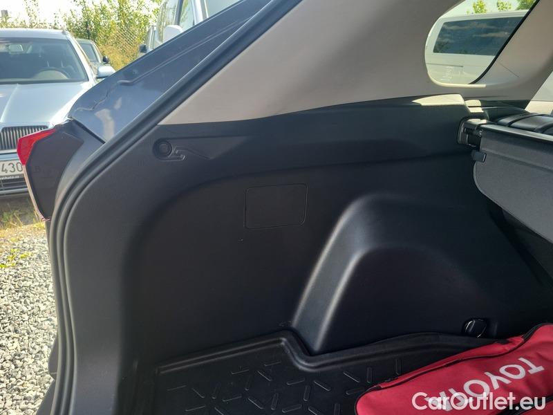  Toyota  RAV4  2019  2.5 Hybrid Comfort 4WD AT #14