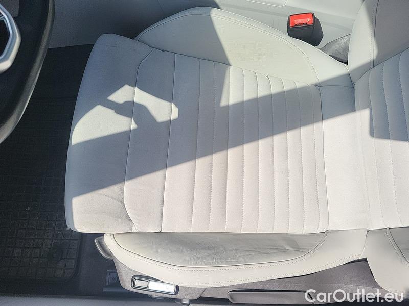  Volkswagen  Passat  Variant (CB5) (2019) Pas.Var.2.0TDI 110 Elegance #13