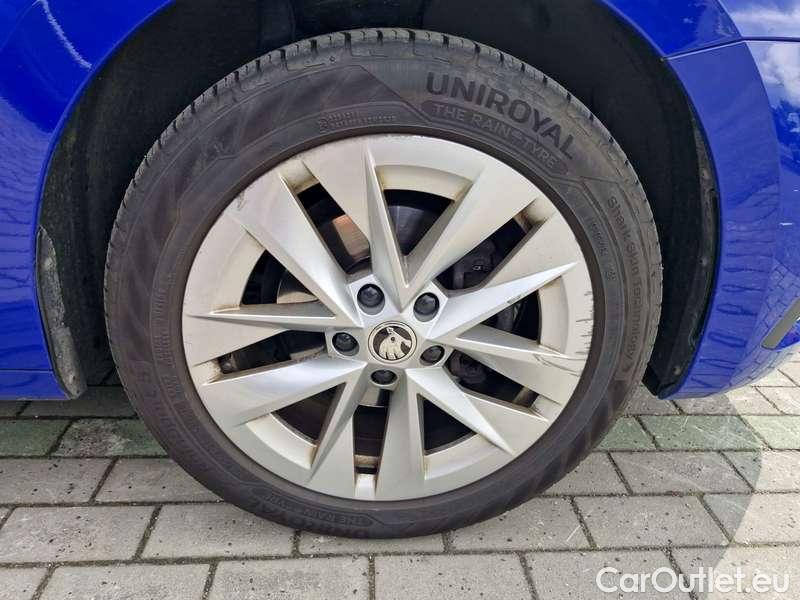 Skoda  Octavia  Combi (NX3)(2020) Oct.Combi 1.5TSI 110 Style Aut #18