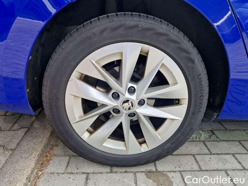  Skoda  Octavia  Combi (NX3)(2020) Oct.Combi 1.5TSI 110 Style Aut #19