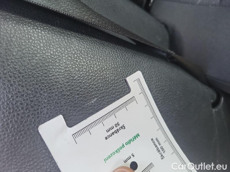  Toyota  RAV4  2019  2.5 Hybrid Comfort 4WD AT #19