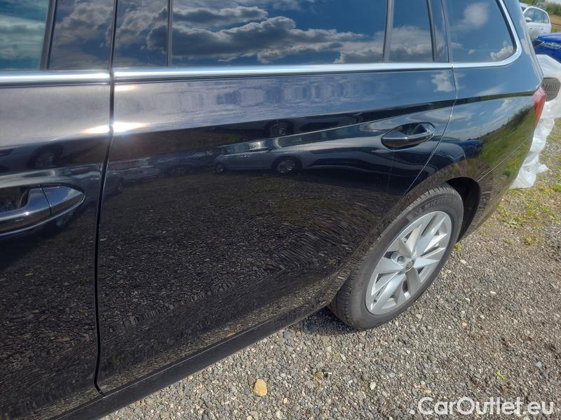  Skoda  Octavia  Combi (NX3)(2020) Oct.Combi 2.0TDI 110 Style AT #8