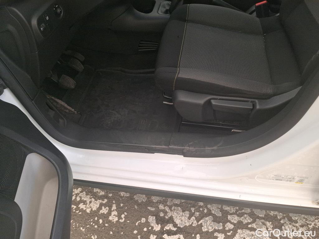  Citroen  C3  Société Feel 1.2 PureTech 80CV BVM5 6E #14