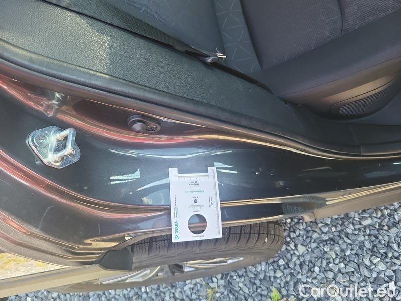  Toyota  RAV4  2019  2.5 Hybrid Comfort 4WD AT #18