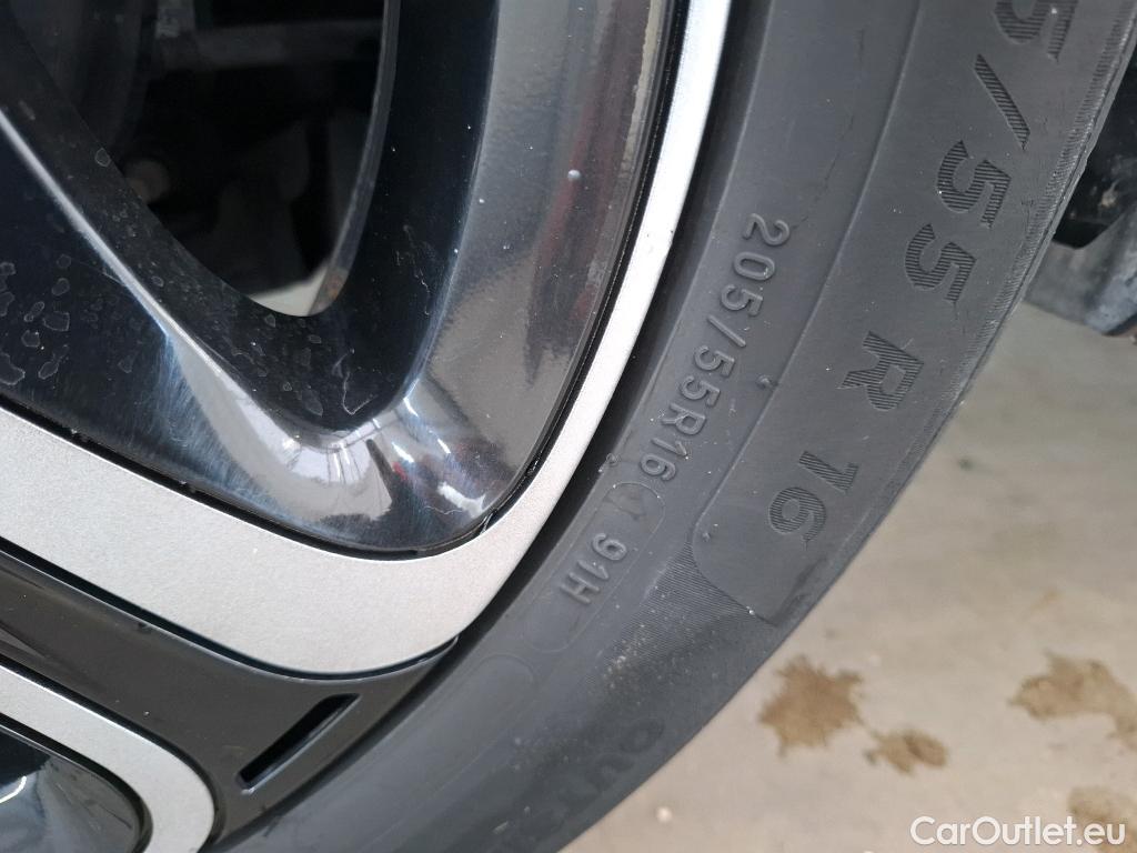  Citroen  C3  Feel Pack 1.2 PureTech 80CV BVM5 E6d #26