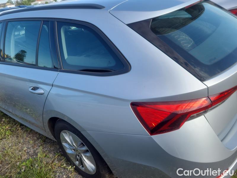  Skoda  Octavia  Combi (NX3)(2020) Oct.C.2.0TDI 110 4x4 Ambit AT #20
