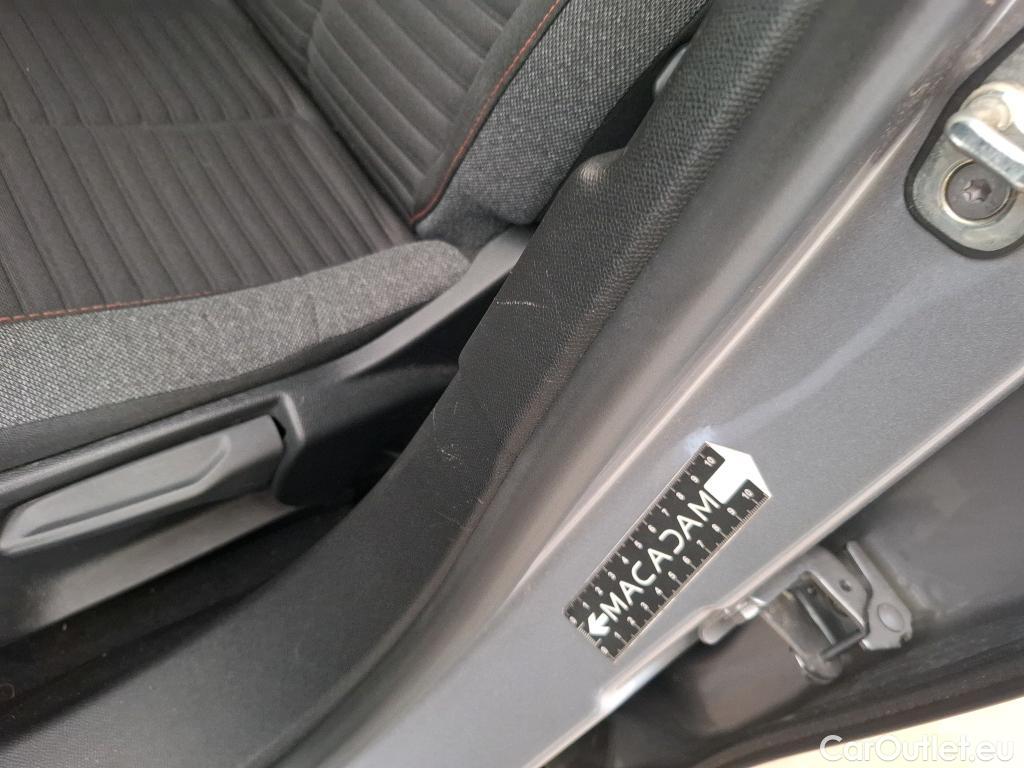  Peugeot  2008  (e-) Active Pack 50kWh BVA #8