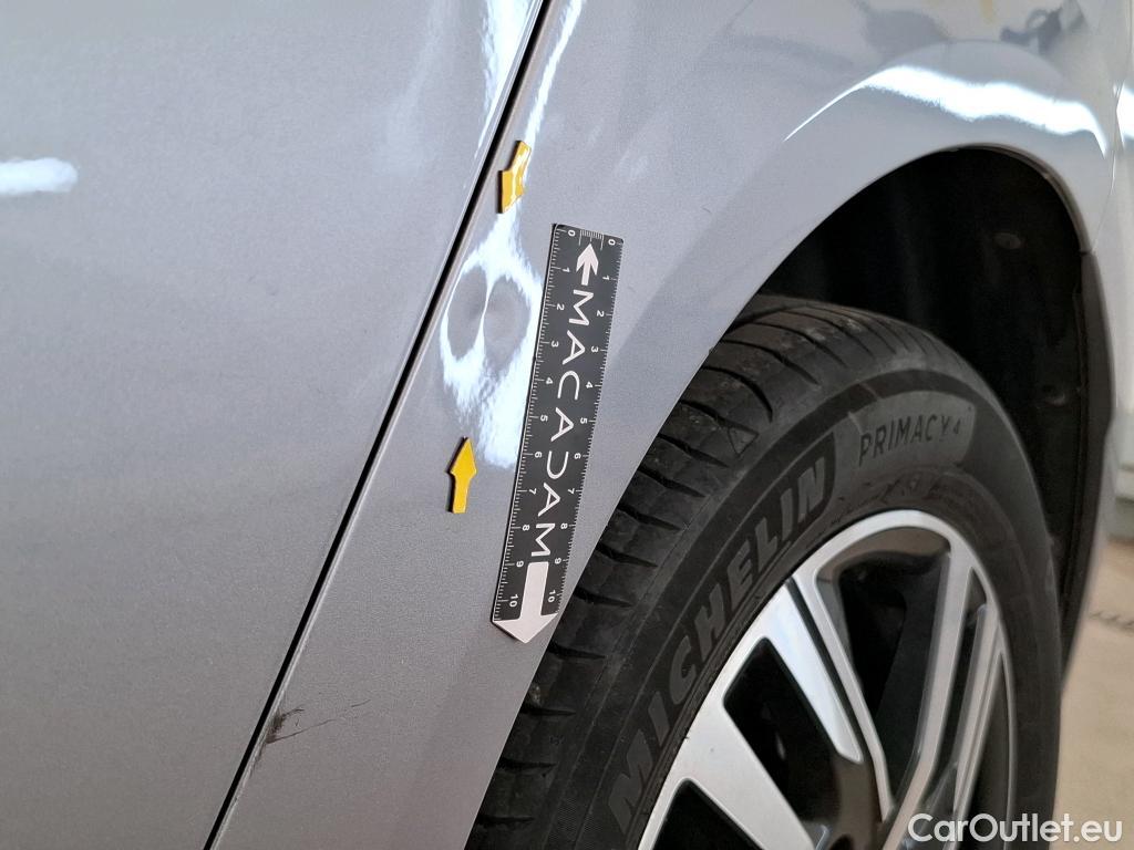  Peugeot  208  Allure Business 1.5 HDi 100CV BVM6 E6d #2