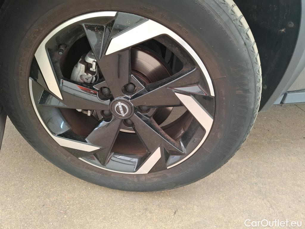  Nissan  Juke NISSAN  2019 5P Crossover Hybrid 143 Business+ #25