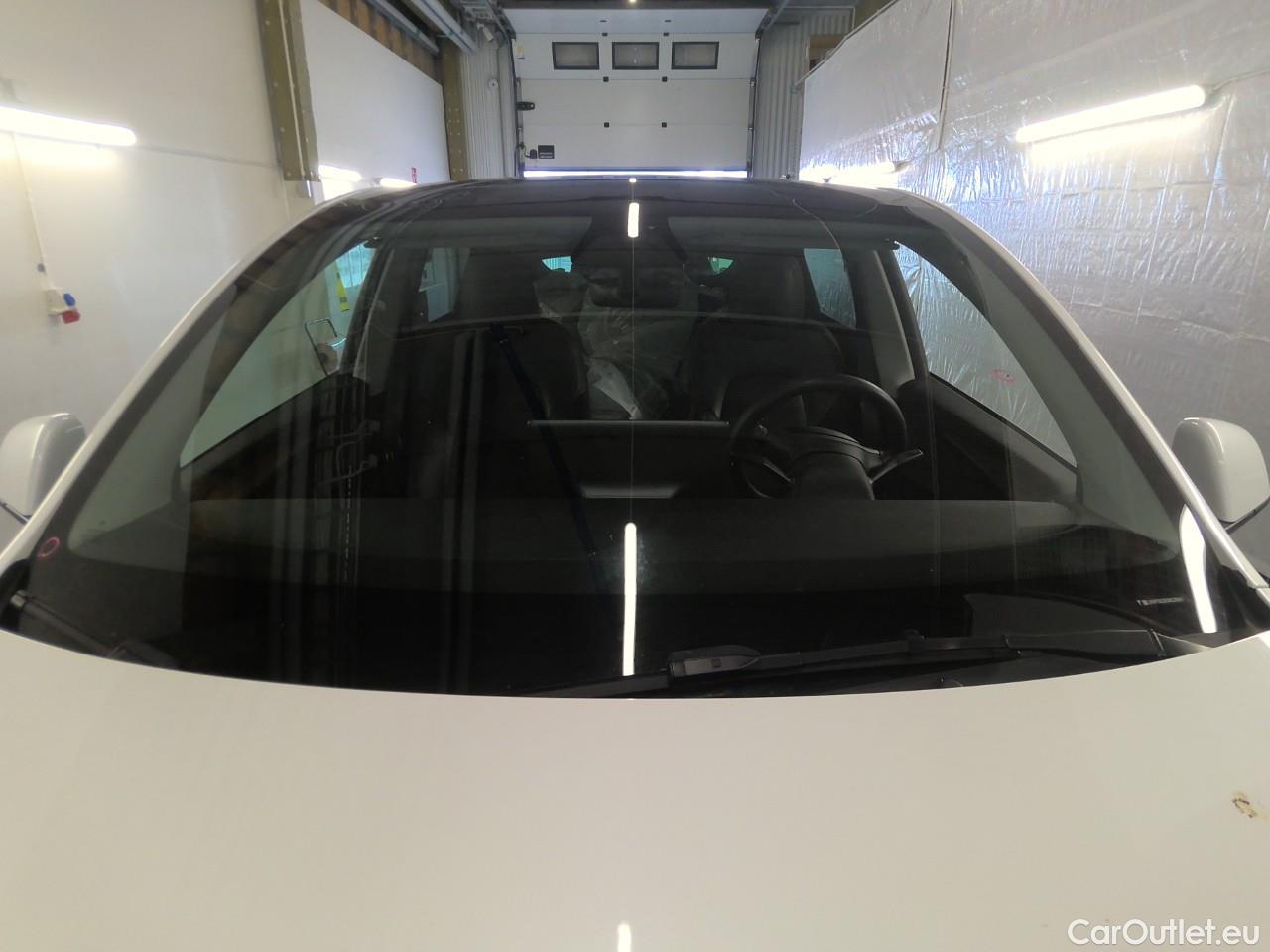  Tesla  Model Y  75kWh Long-Range AWD #42