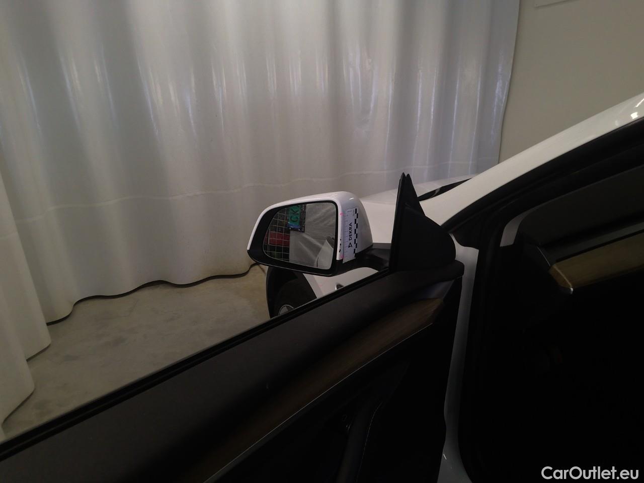  Tesla  Model Y  75kWh Long-Range AWD #45