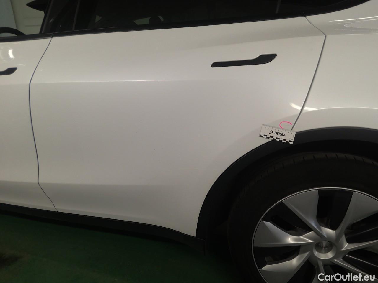  Tesla  Model Y  75kWh Long-Range AWD #39