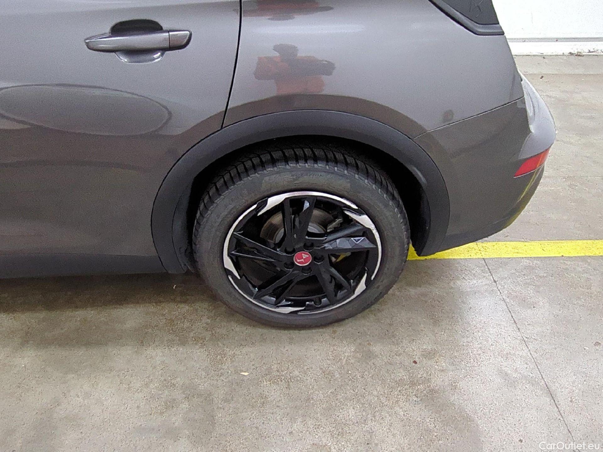  DS  DS7 7 Crossback Performance Line 1.5 BlueHDi 130CV BVA8 E6d #6