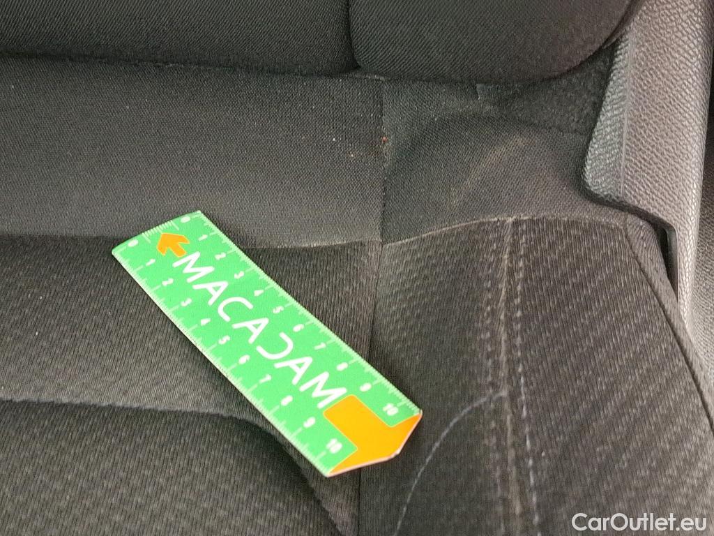  Citroen  C5 Aircross  C-Series 1.2 PureTech 130CV BVA8 E6d #47