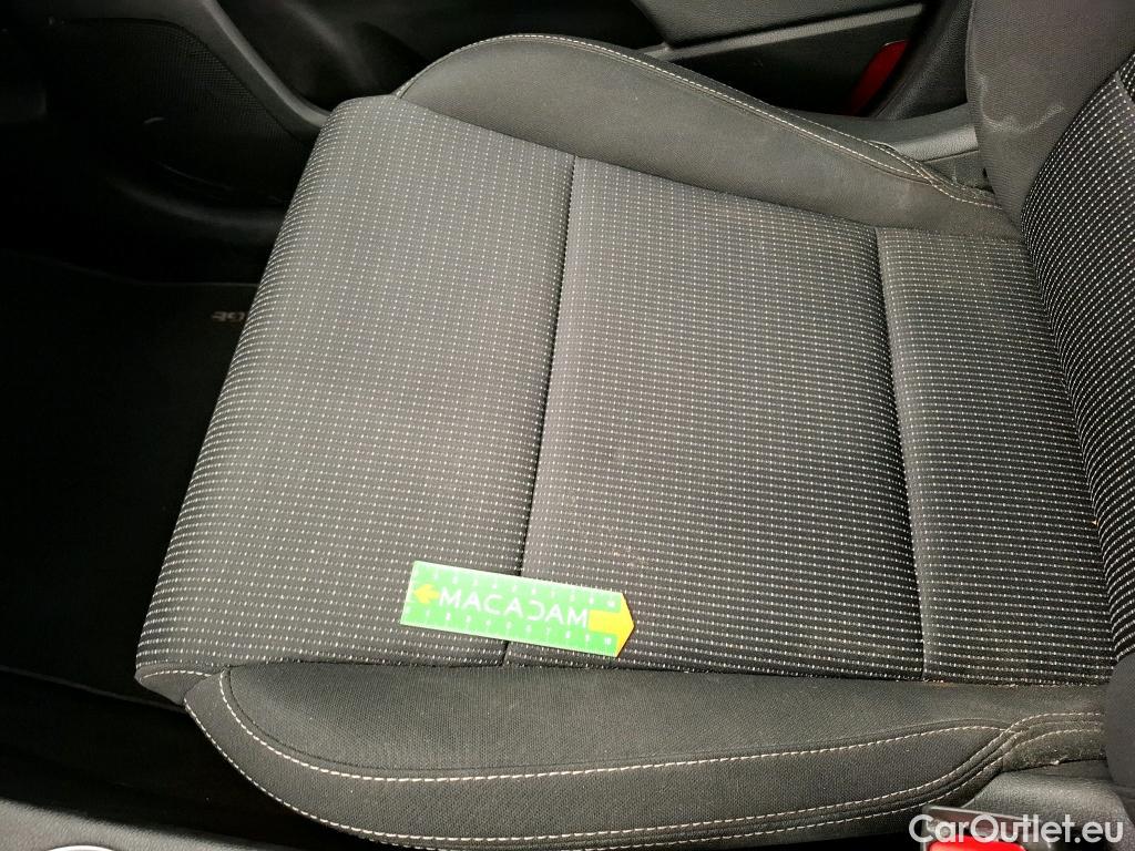  KIA  Sportage KIA  / 2018 / 5P / SUV 1.6 CRDI 136 DCT7 MHEV ACTIVE BUS 2WD #25